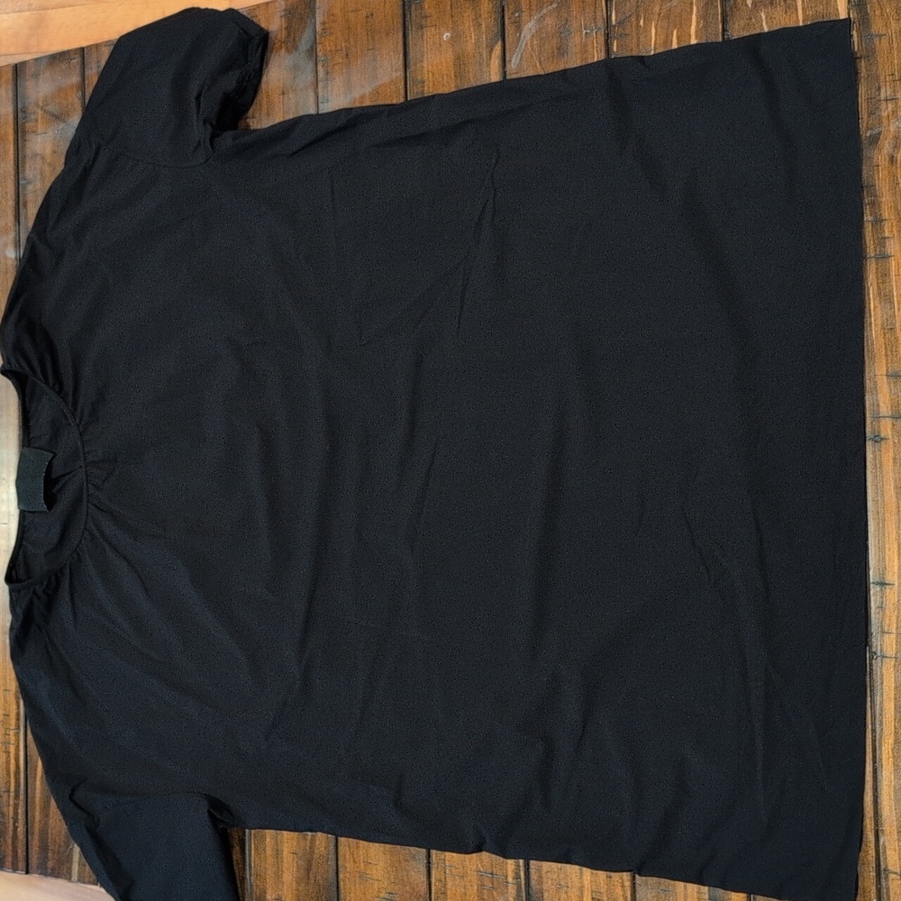 Wone The Classic Tee - Picture 2 of 8
